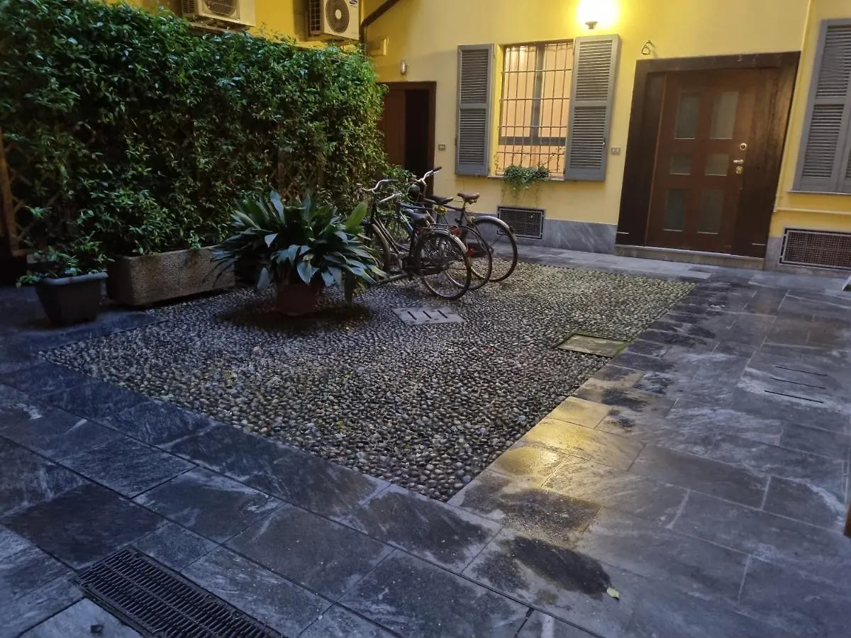 Apartment Corso Venezia 33 Italy